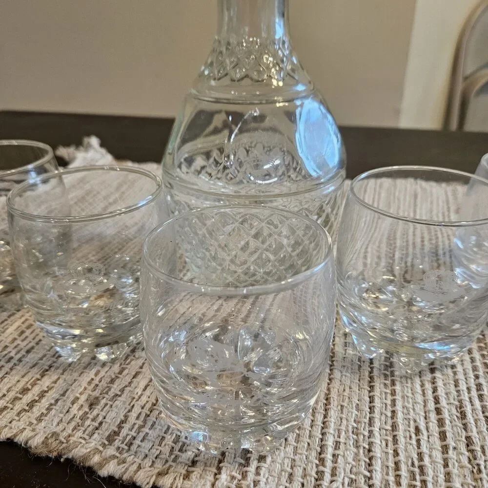 Crown Royal vintage crown